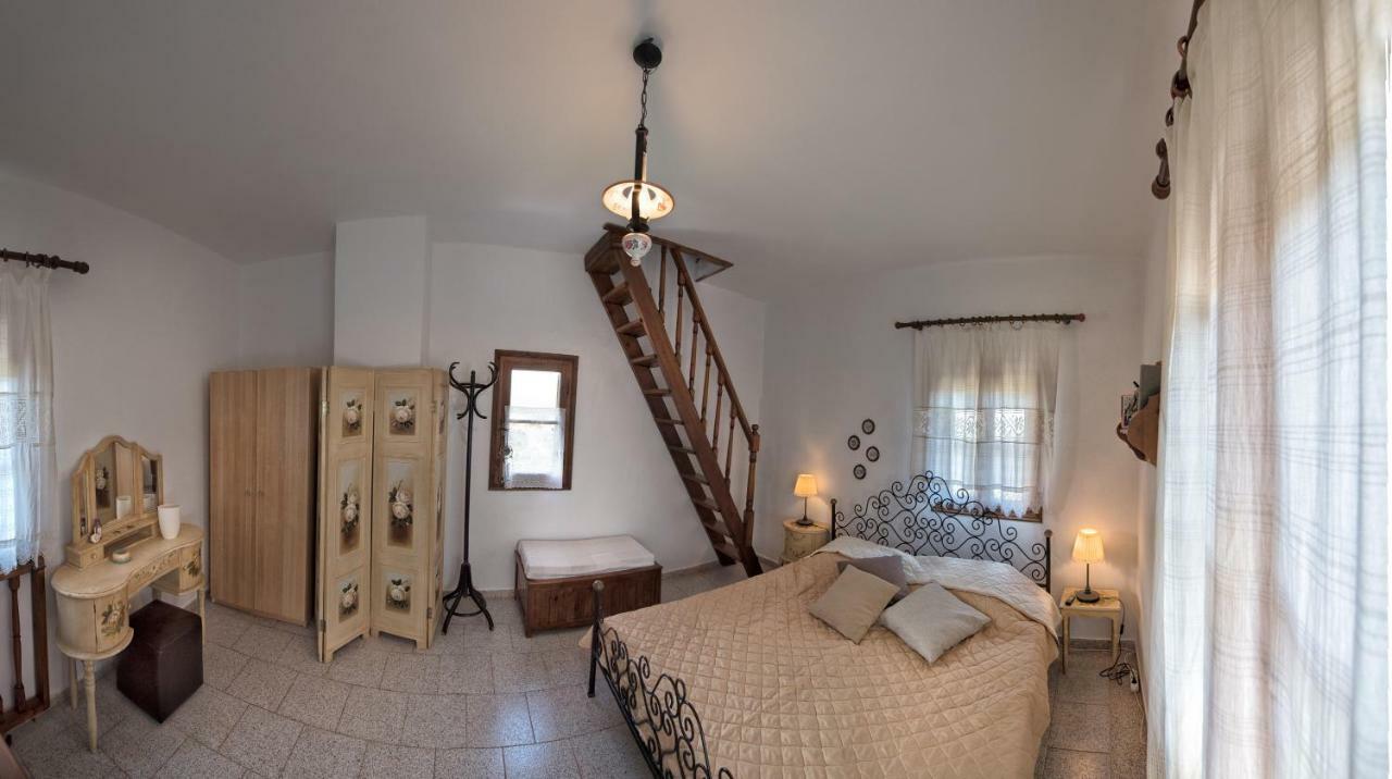 Charouda Stone Tower Apartamento Pírgos Dhiroú Exterior foto