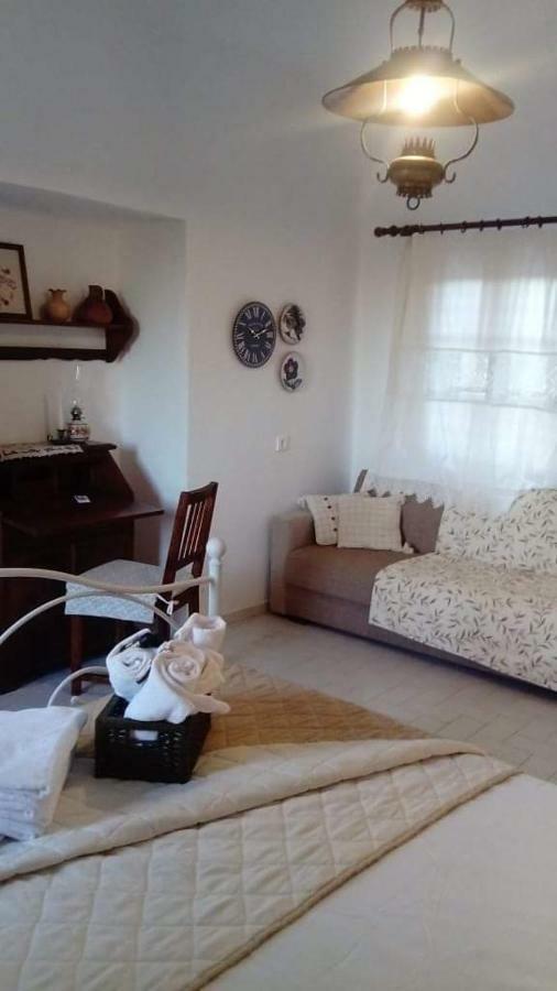 Charouda Stone Tower Apartamento Pírgos Dhiroú Exterior foto